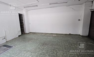 Local en ALQUILER - Esquina 27 de Abril y General Paz