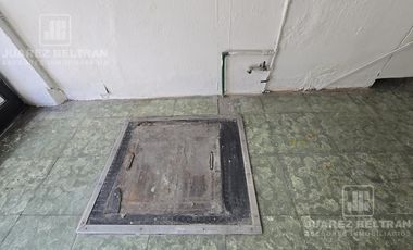 Local en ALQUILER - Esquina 27 de Abril y General Paz