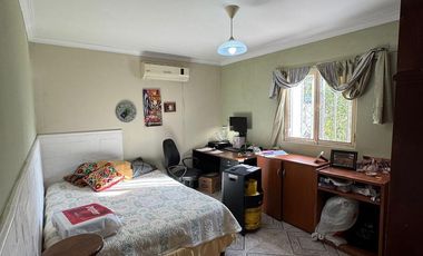 Quinta en  venta. Colastiné Norte. 2 dormitorios + 2 cocheras + quincho + pileta