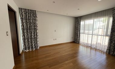 Casa en Bosque Real-Oportunidad de inversión!! con doble filtro de seguridad