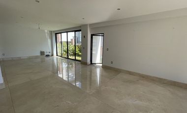 Casa en Bosque Real-Oportunidad de inversión!! con doble filtro de seguridad