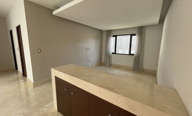 Casa en Bosque Real-Oportunidad de inversión!! con doble filtro de seguridad