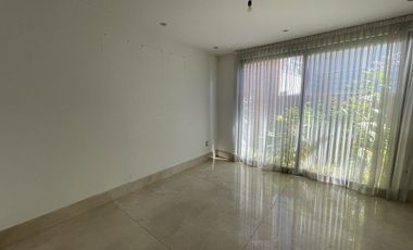 Casa en Bosque Real-Oportunidad de inversión!! con doble filtro de seguridad