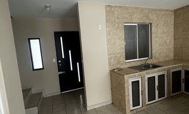 Ofrezco casa en venta en Misión de los Olivos en Apodaca