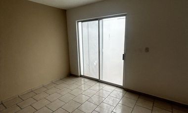 Ofrezco casa en venta en Misión de los Olivos en Apodaca