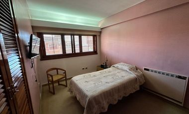 Excelente Casa chalet en Wilde centro - 277 m2 cubiertos.