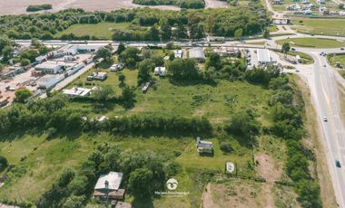 Fracción sobre Av Sabattini a metros de Ruta E53