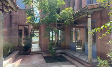 Venta Casa DE DISEÑO 6 Amb a La Laguna Barrio San Benito Villanueva Tigre