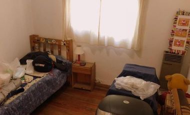 Retasada - Casa de 5 Ambientes - Vivienda o Uso Comercial - San Martín Centro