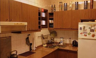 Retasada - Casa de 5 Ambientes - Vivienda o Uso Comercial - San Martín Centro