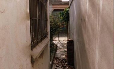 Retasada - Casa de 5 Ambientes - Vivienda o Uso Comercial - San Martín Centro