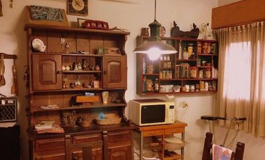 Retasada - Casa de 5 Ambientes - Vivienda o Uso Comercial - San Martín Centro