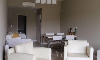 Alquiler Anual / Venta    3 Dormitorios con jardín al rio en Nordelta