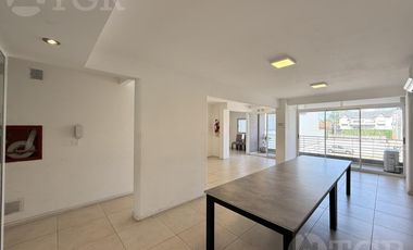 Departamento en venta en Banfield con cochera y amenities