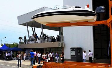 TIGRE - CAMA NÁUTICA DE 21 PIES - EXCELENTE UBICACIÓN!!