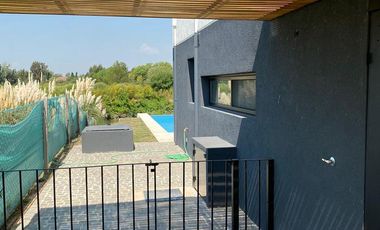 Venta Casa 5 Amb Al Rio con Amarra Propia Barrio El Canal Villanueva Tigre