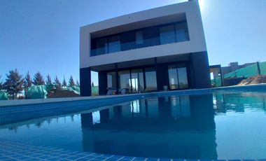 Venta Casa 5 Amb Al Rio con Amarra Propia Barrio El Canal Villanueva Tigre