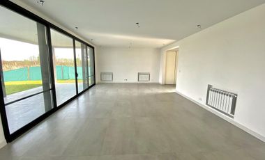 Venta Casa 5 Amb Al Rio con Amarra Propia Barrio El Canal Villanueva Tigre