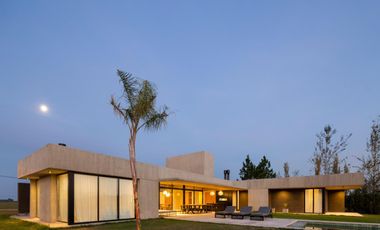 Casa en Oliveros