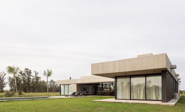 Casa en Oliveros