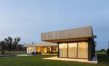 Casa en Oliveros