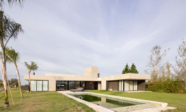 Casa en Oliveros