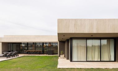 Casa en Oliveros