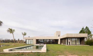 Casa en Oliveros