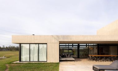 Casa en Oliveros