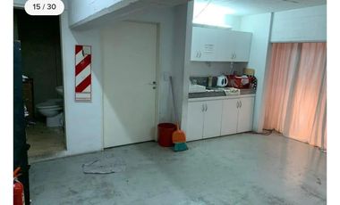 bajo de precio! Excelente Edificio  corporativo mas Local con 13 cocheras propias -