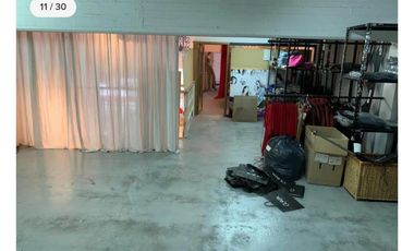 bajo de precio! Excelente Edificio  corporativo mas Local con 13 cocheras propias -