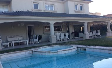 Exclusiva  y unica Residencia en venta 5 Dormitorios!!!!