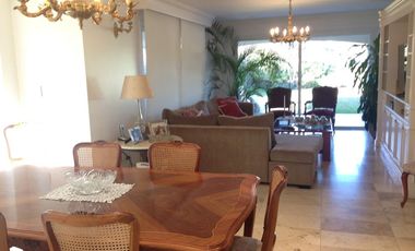 Exclusiva  y unica Residencia en venta 5 Dormitorios!!!!