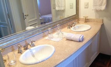 Exclusiva  y unica Residencia en venta 5 Dormitorios!!!!