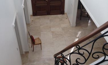 Exclusiva  y unica Residencia en venta 5 Dormitorios!!!!