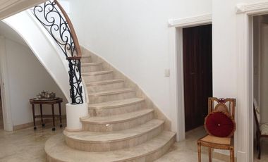 Exclusiva  y unica Residencia en venta 5 Dormitorios!!!!