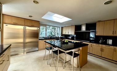 PRECIOSA CASA EN VENTA SIERRA PARACAIMA  LOMAS DE CHAPULTEPEC