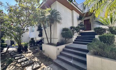 PRECIOSA CASA EN VENTA SIERRA PARACAIMA  LOMAS DE CHAPULTEPEC