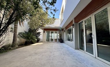 PRECIOSA CASA EN VENTA SIERRA PARACAIMA  LOMAS DE CHAPULTEPEC