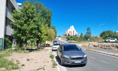 Dos Duplexs (en construcción) en Venta frente a barrio Bocahue y Parque Este