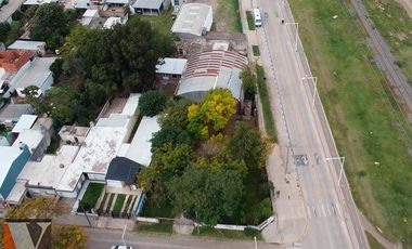 Local - Capitan Bermudez