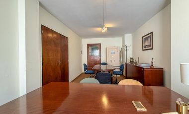 Venta oficinas galería La Favorita zona Centro, Rosario