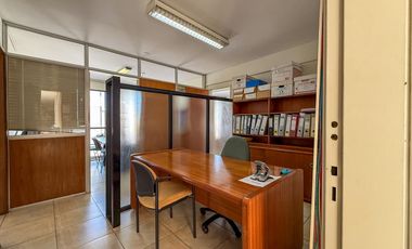 Venta oficinas galería La Favorita zona Centro, Rosario