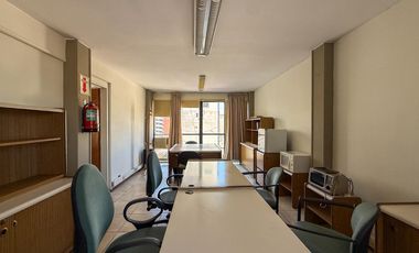 Venta oficinas galería La Favorita zona Centro, Rosario