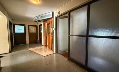 Venta oficinas galería La Favorita zona Centro, Rosario