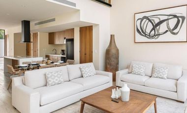 Villa lujosa de 3 habitaciones en venta en Tulum con entrega inmediata | Rooftop, alberca y gym