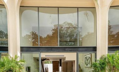 Villa lujosa de 3 habitaciones en venta en Tulum con entrega inmediata | Rooftop, alberca y gym