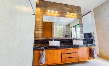 Casa en venta, zona norte de Mérida. Privada Hacienda Cholul