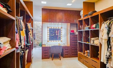 Casa en venta, zona norte de Mérida. Privada Hacienda Cholul