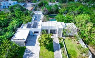 Casa en venta, zona norte de Mérida. Privada Hacienda Cholul